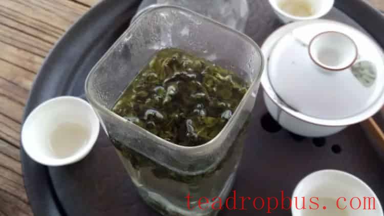 Exploring the Art of Brewing Tieguanyin Tea, Infusing Every Cup with Flavor and Nuance-3