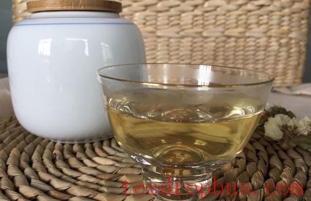 Who Should Not Drink Biluochun Tea-3