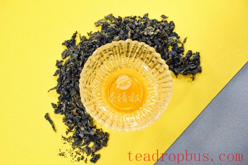 Do You Know the Amazing Effects of Aged Tied Guan Yin Tea?-6