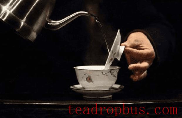 How to Brew a Perfect Cup of Gongting Pu'er Ripe Tea?-1
