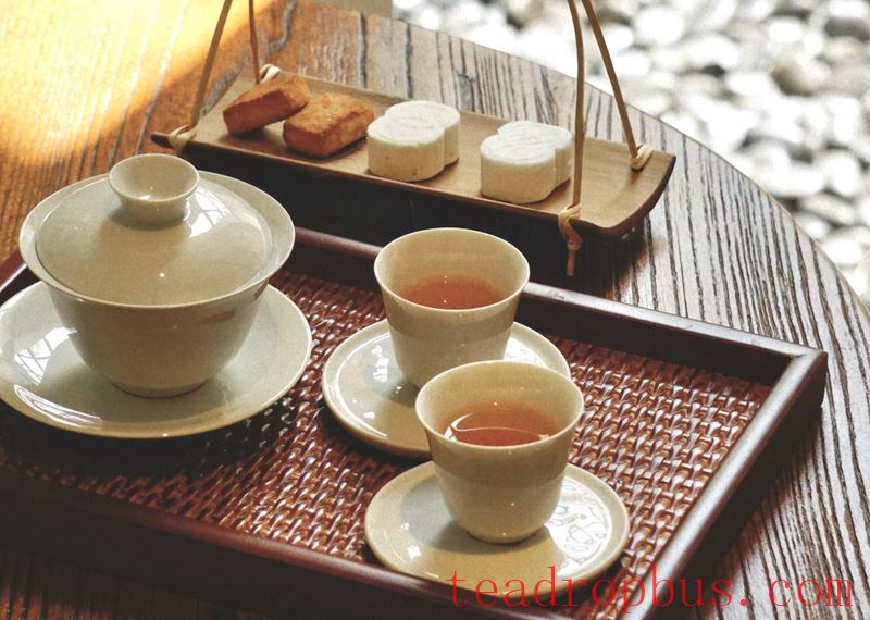 Xu Yulian: Brewing the True Taste of Tea-1