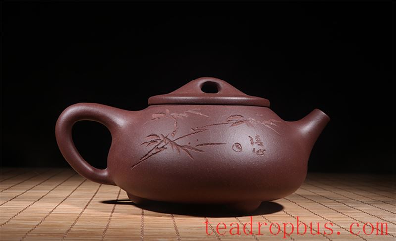Are You Caring for Your Teapot, Cups, and Tea Pets Correctly?-1