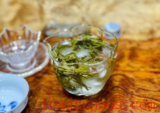 A Refreshing Summer: The Wonderful Journey of Cold-Brewed Tea-2