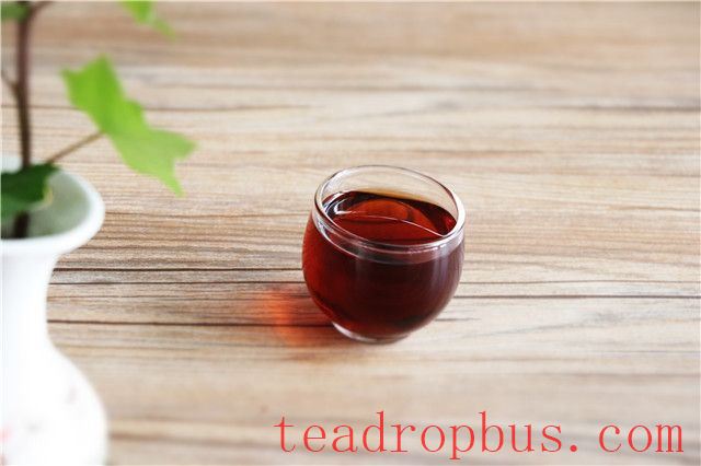 How to Drink Pu'er Tea? The Proper Way of Drinking Pu'er Tea-4