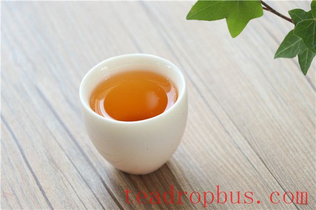 Brewing Black Tea: Low Temperature or Boiling Water?-2