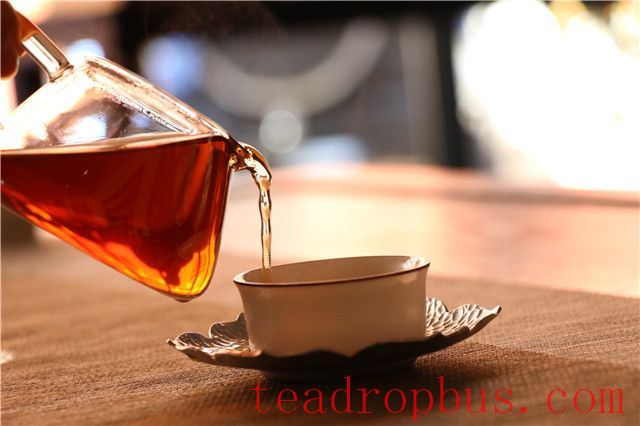 How to Drink Pu'er Tea and Its Benefits-3