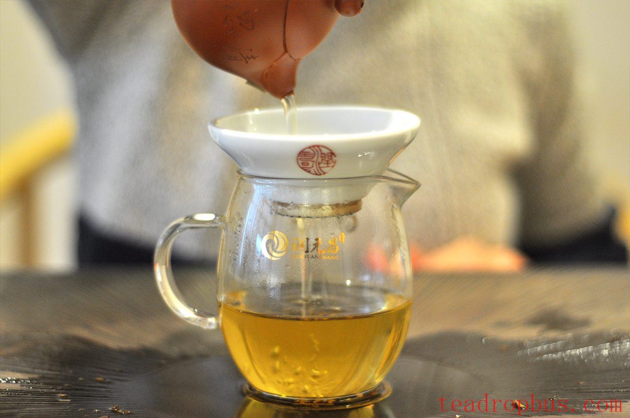 Pu'er Ripened Tea Brewing Method Explained: The Right Way to Enjoy Its Aroma-1