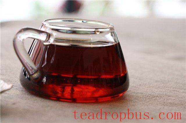 Why Does Ripened Pu'er Tea Nourish the Stomach?-3