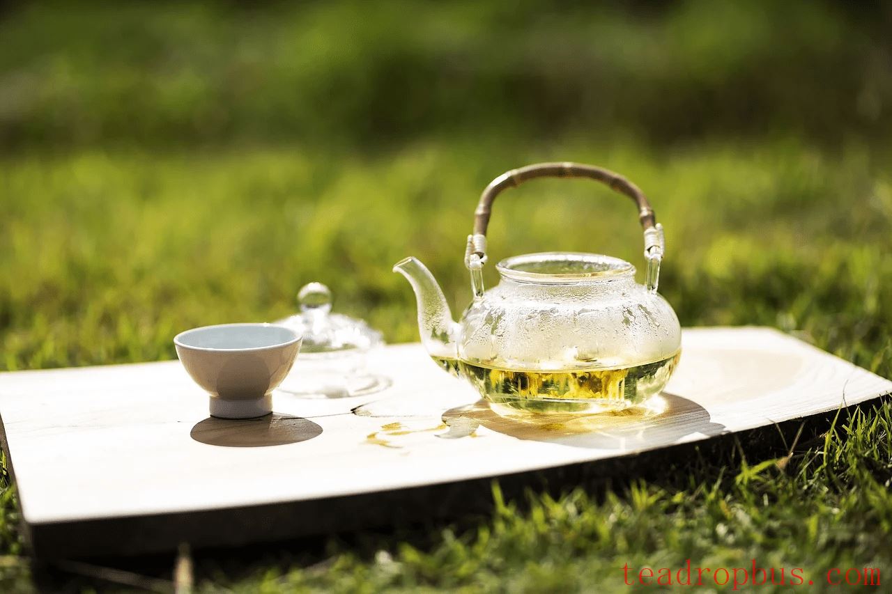 How to Brew Chrysanthemum Tea? Aromatic, Refreshing, and Heat-Clearing-2