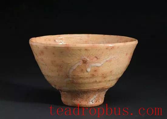 Experiencing the Beauty of a Tea Bowl in a Cup of Tea-14