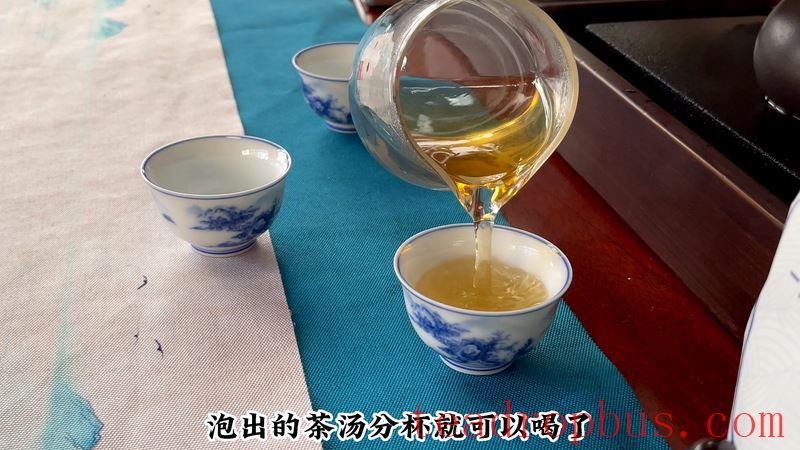 How to Brew Jingmai Mountain Pu'er Tea for a Great Taste?-10