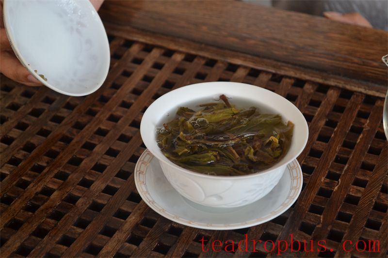 Tea Foam and Tea Film: Should They Be Removed?-2