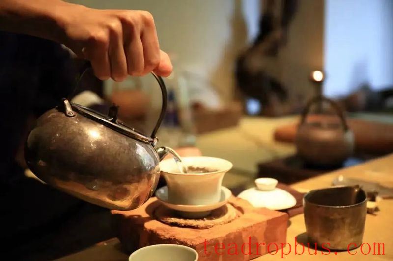 With Over 60 Years of Research, He Offers Seven Key Tips and Four Principles for Drinking Tea-4