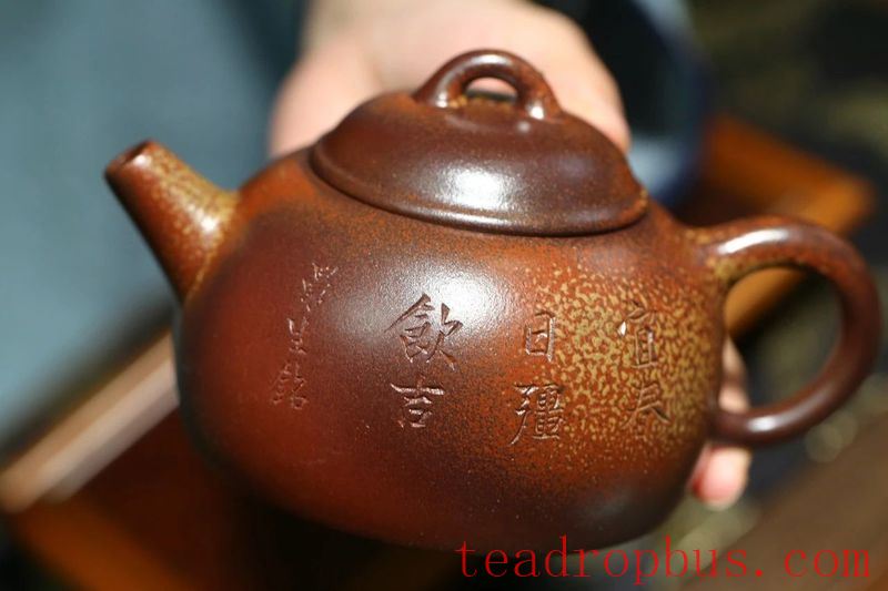What are the differences between wood-fired purple clay, reduction firing, and ash covering?-5