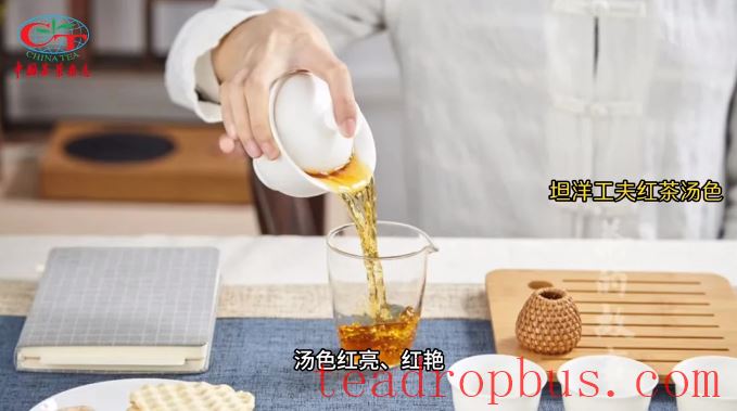 National Intangible Cultural Heritage Inheritor - Lin Hong on the Making Skills of Fruit and Flower Aromatic Black Tea-6