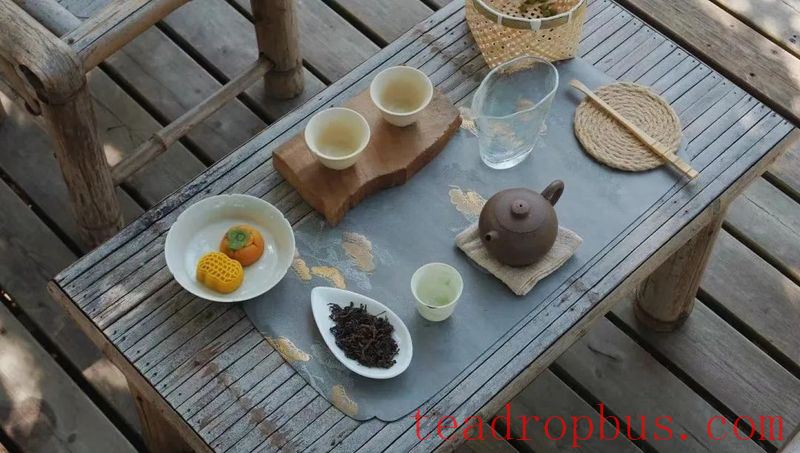 Teaware Collecting Mania: An Irreversible Sign of Tea Love!-3