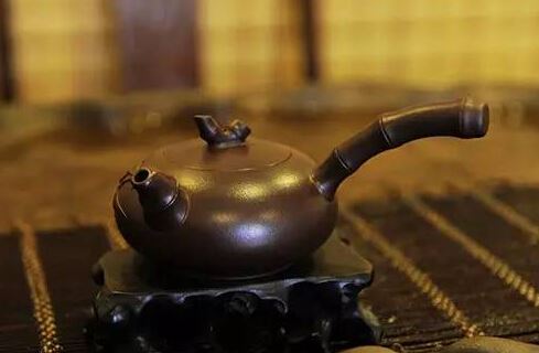 Is brewing Oolong tea with a Gaiwan really better than using Purple Clay?-3-ChinaTeaGuru: Exploring Chinese Tea Culture and Kung Fu Tea - Tea Art, Tea Ceremony, Tea Knowledge Is brewing Oolong tea with a Gaiwan really better than using Purple Clay?-3