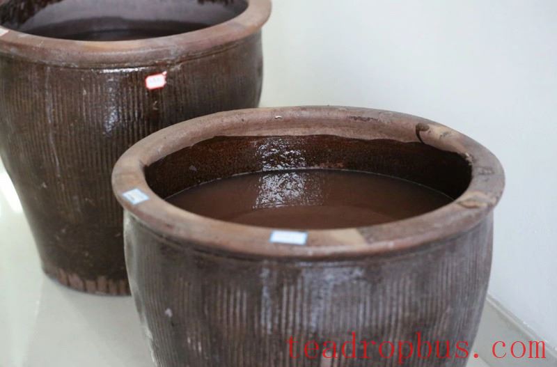 Can a broken Yixing clay teapot be ground into powder and remade into clay?-10
