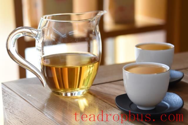 Brewing Methods for Dian Hong Tea-3