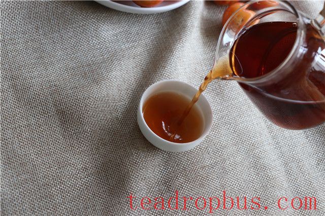 Precautions for Brewing Pu'er Ripe Tea-3