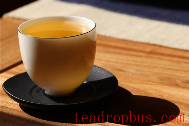Purple Clay Trivia: Two Key Tricks for Brewing Tea with a Purple Clay Pot-4