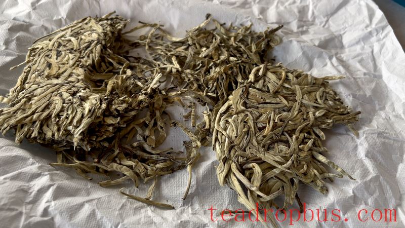 How to Brew Yunnan White Tea, Baihao Yinzhen? Is it Tasty?-2