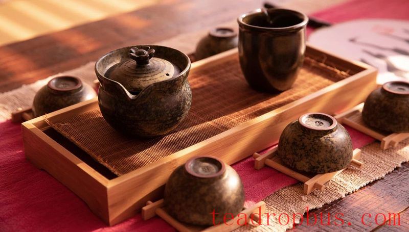 Why does the type of water make such a big difference in tea?-3