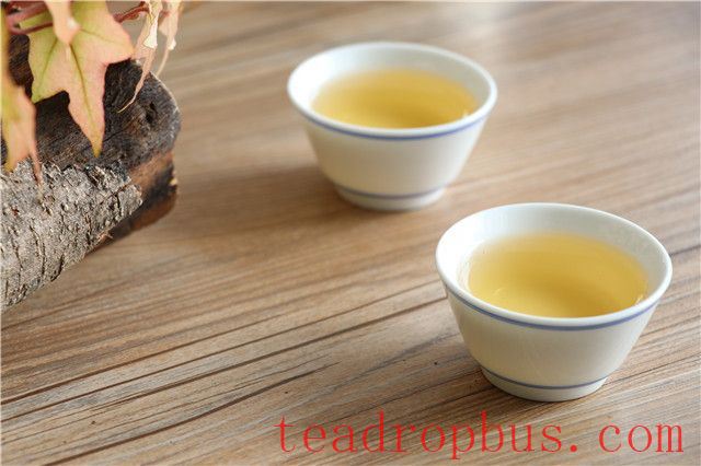 A Few Methods to Appreciate the Aroma of Pu'er Tea-2
