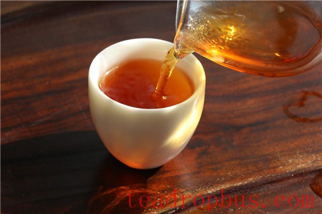 The Correct Method for Brewing Ancient Tree Black Tea-3