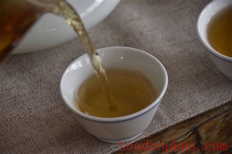 What Happened to Those Who Regularly Drink Dark Tea?-2