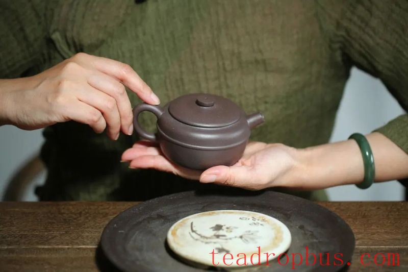 What Kinds of Tea Are Suitable for Summer? What Kinds of Teapots Go Well with Them?-2