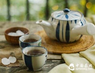 The Generosity of the Pot, the Tolerance of the Cup-2-ChinaTeaGuru: Exploring Chinese Tea Culture and Kung Fu Tea - Tea Art, Tea Ceremony, Tea Knowledge The Generosity of the Pot, the Tolerance of the Cup-2