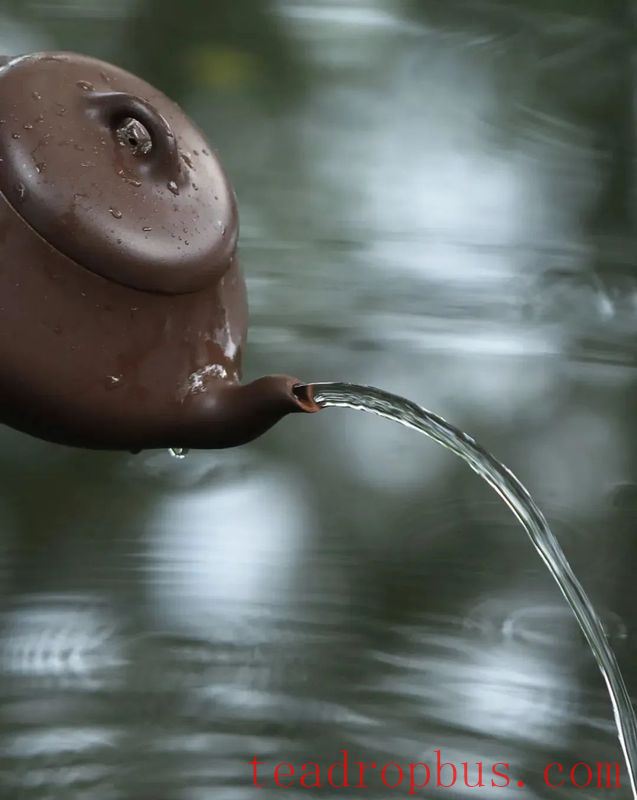 Does Your Purple Clay Teapot Dribble When Pouring Tea?-2