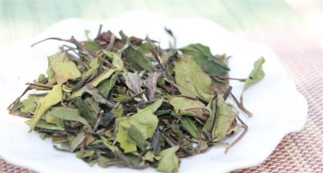 Fuding White Tea: Why Is It Not Recommended to Make the Tea Infusion Too Strong?-3
