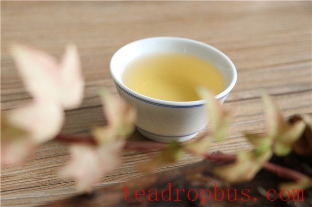 A Few Methods to Appreciate the Aroma of Pu'er Tea-3