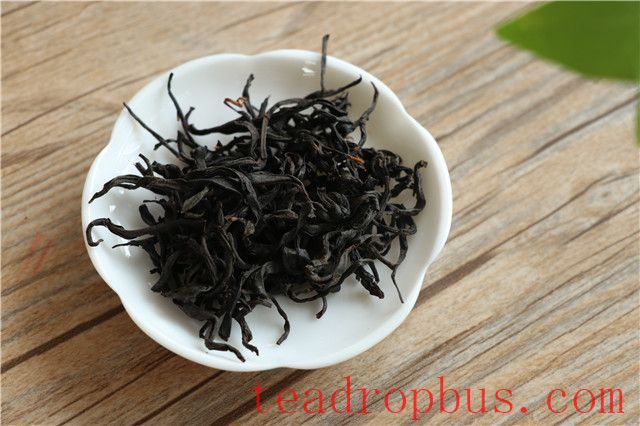 Steps for Brewing Black Tea-1