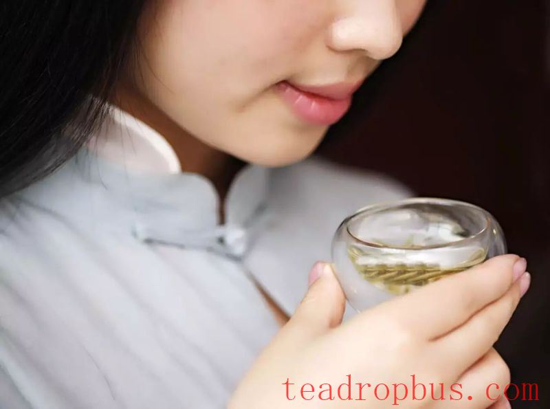 Living in Harmony with Time: Three Cups of Tea a Day-1