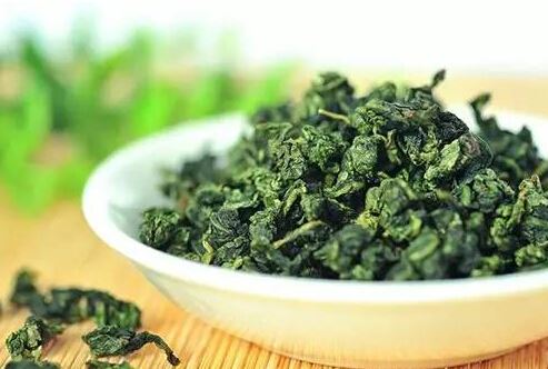 Is brewing Oolong tea with a Gaiwan really better than using Purple Clay?-1-ChinaTeaGuru: Exploring Chinese Tea Culture and Kung Fu Tea - Tea Art, Tea Ceremony, Tea Knowledge Is brewing Oolong tea with a Gaiwan really better than using Purple Clay?-1