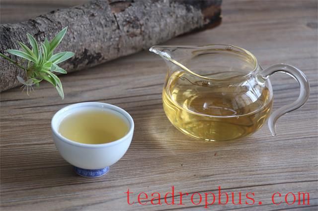 Tea is a slow life, where one can settle into the depths of their years.-3