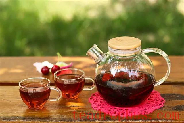 A Winter Must-Haves Tea List: Sip Your Way Through a Cozy Winter-1