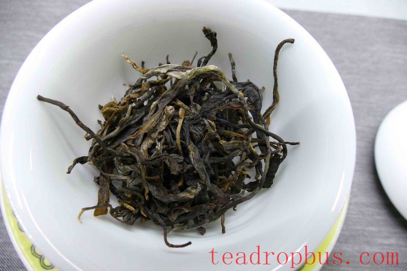 Brewing Pu'er Tea: How Much Tea to Use-3