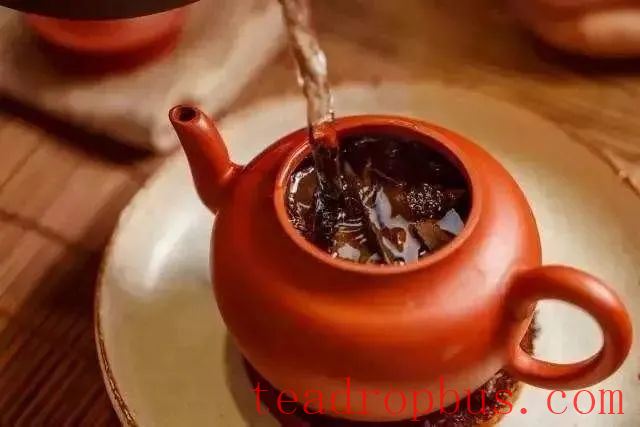 Purple Clay Teapot: Choosing, Brewing, Nourishing, and Cleaning Your Teapot-7