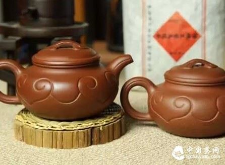 Nourishing a Teapot: The Beauty of Time's Carving in a Slow Stream-6-ChinaTeaGuru: Exploring Chinese Tea Culture and Kung Fu Tea - Tea Art, Tea Ceremony, Tea Knowledge Nourishing a Teapot: The Beauty of Time's Carving in a Slow Stream-6