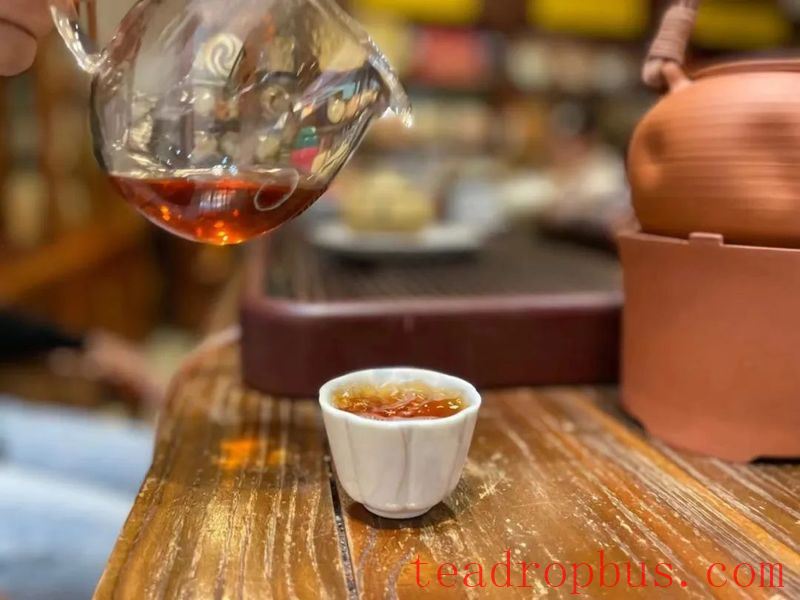 Tea Brewing Guide: Aromatic and Sweet Tea, Brewed to Perfection by the Hearth-5