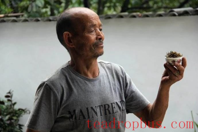 The legacy of Fengqing Dianhong is not just a skill, but also the inheritance of simplicity and passionate emotion.-7