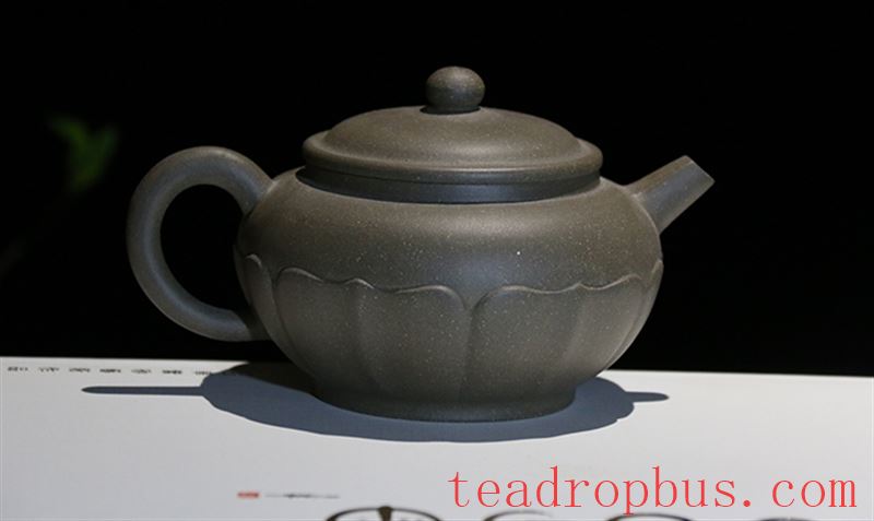 How Should an Idle Purple Clay Teapot Be Stored?-3