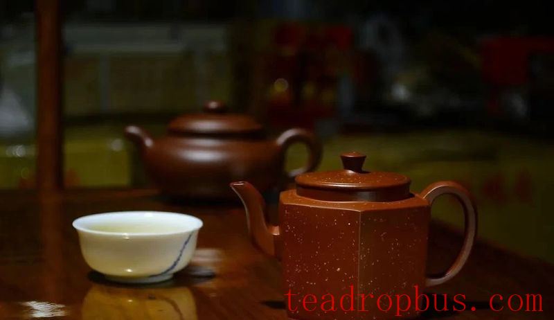 What to do if tea stains in the Purple Clay Teapot won't wash off?-4
