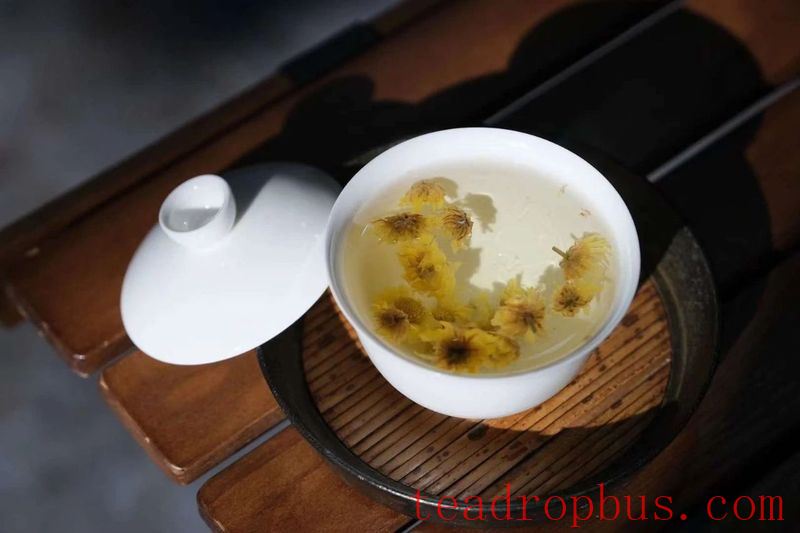 The Pure Melody of Summer Solstice: A Poem in a Cup of Tea-3
