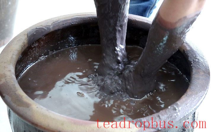 Can a broken Yixing clay teapot be ground into powder and remade into clay?-11