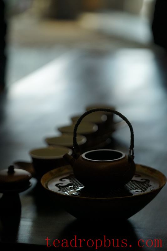 6 Essential Tea Tools for Every Tea Lover's Tray – Do You Have Them All?-3